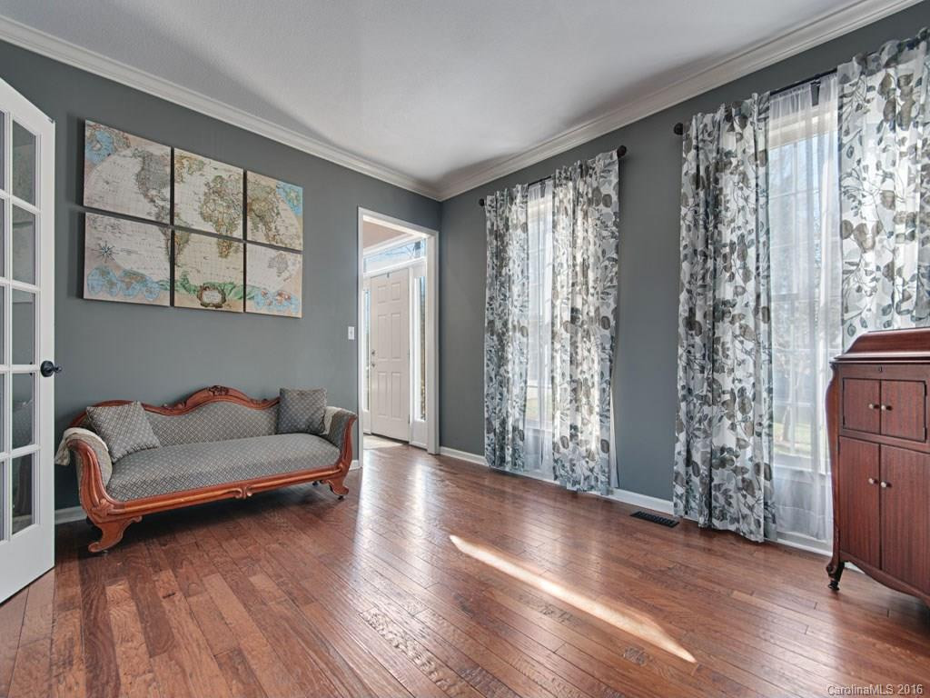 404 Silver Maple Court - Photo 18