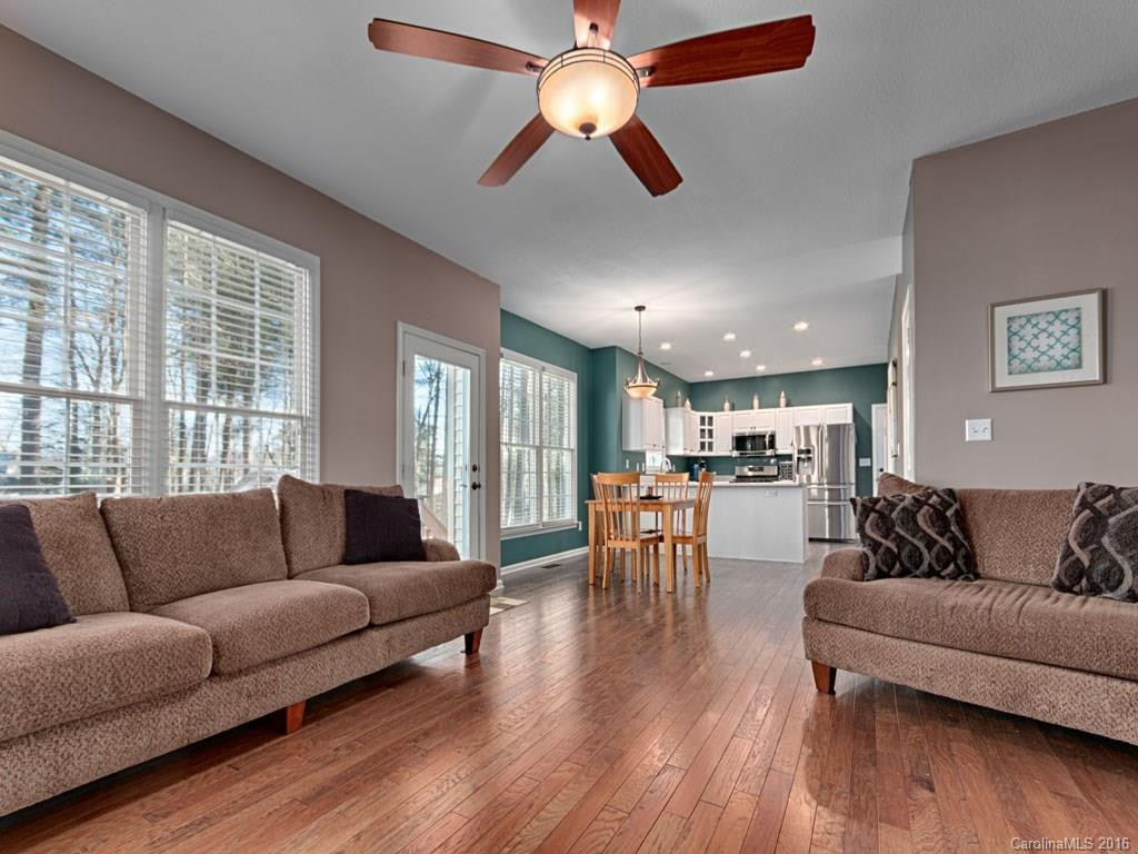 404 Silver Maple Court - Photo 4