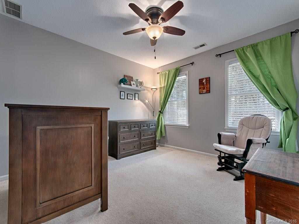 404 Silver Maple Court - Photo 8