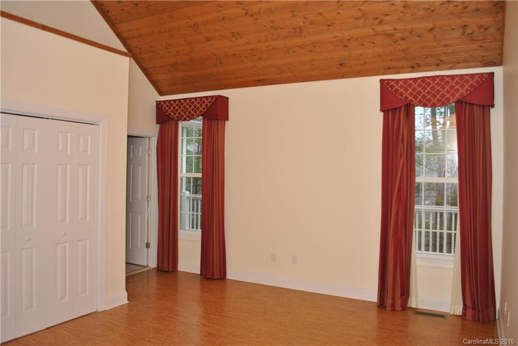 34 Huntington Chase Drive #19 - Photo 13