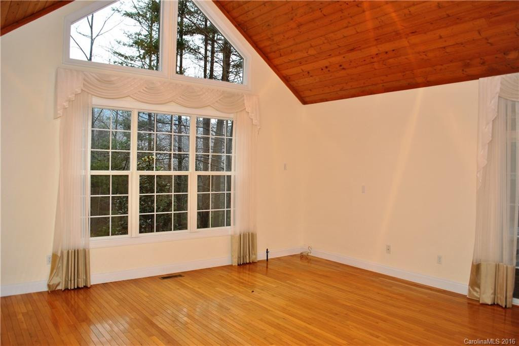34 Huntington Chase Drive #19 - Photo 3