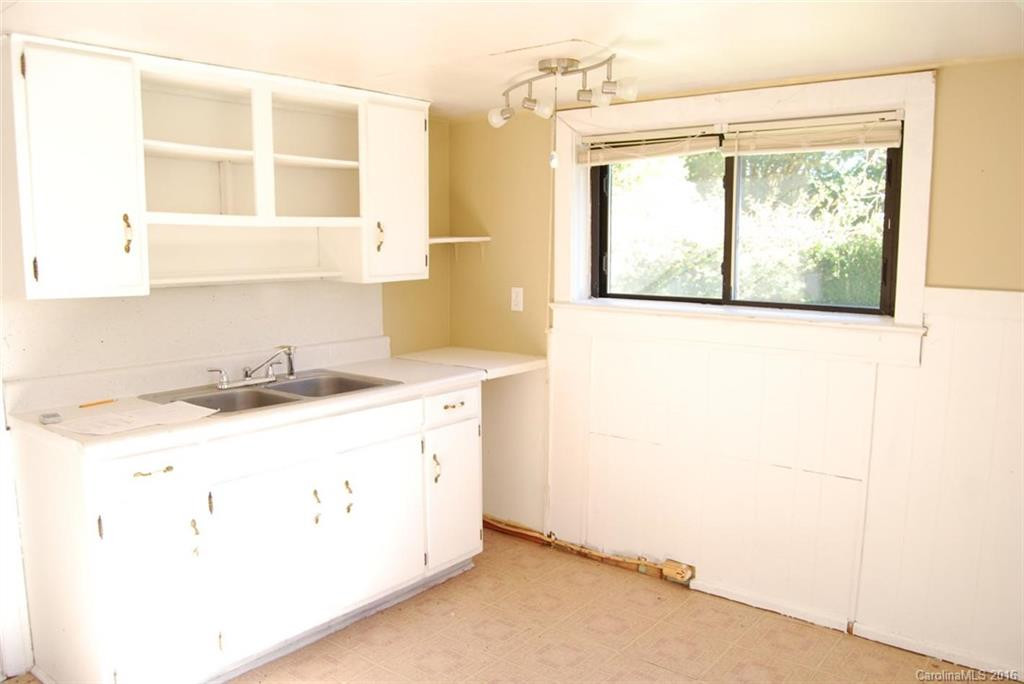 609 Edgewood Avenue - Photo 7