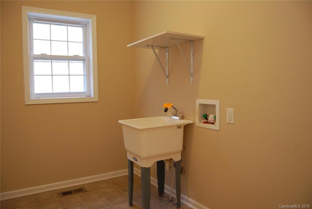 378 Haven Drive - Photo 3