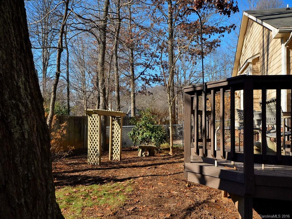 24 Leslie Lane - Photo 15