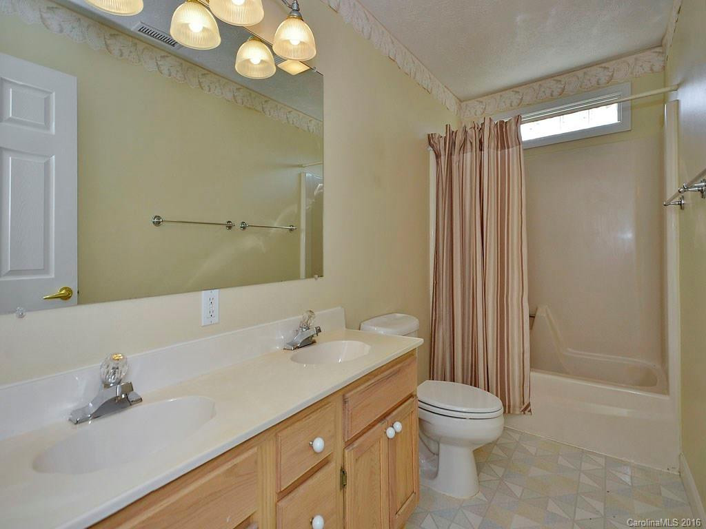 399 James Street - Photo 13