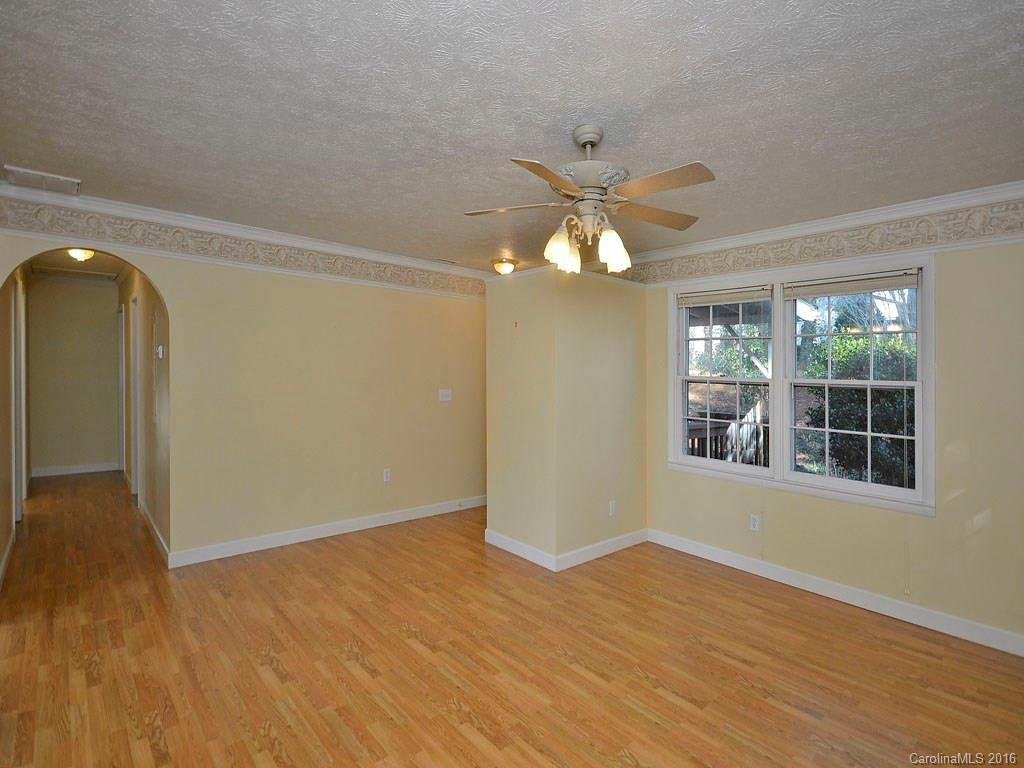 399 James Street - Photo 15
