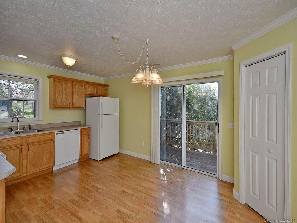 399 James Street - Photo 6