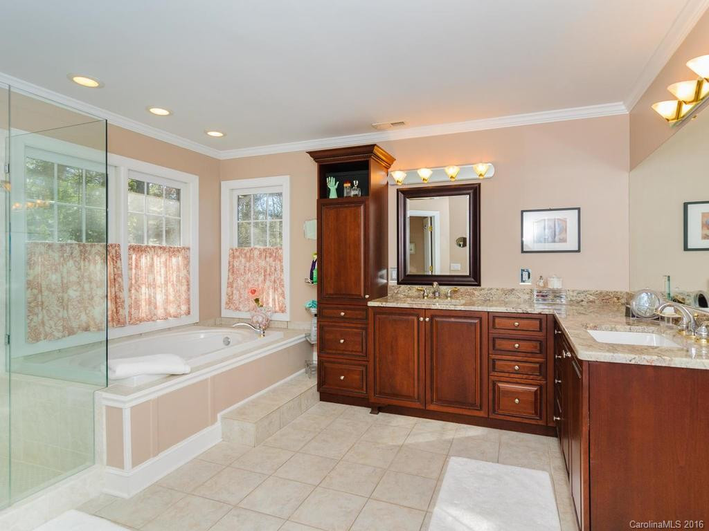 21 Mountain Lake Drive - Photo 16