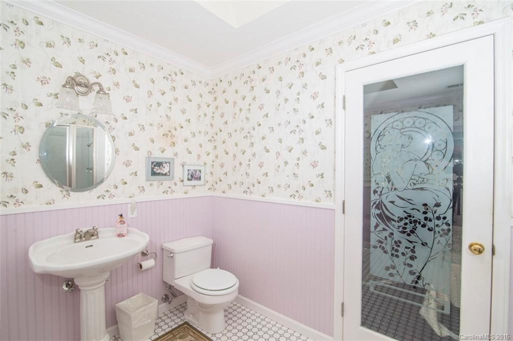 136 Woodhaven Drive - Photo 18