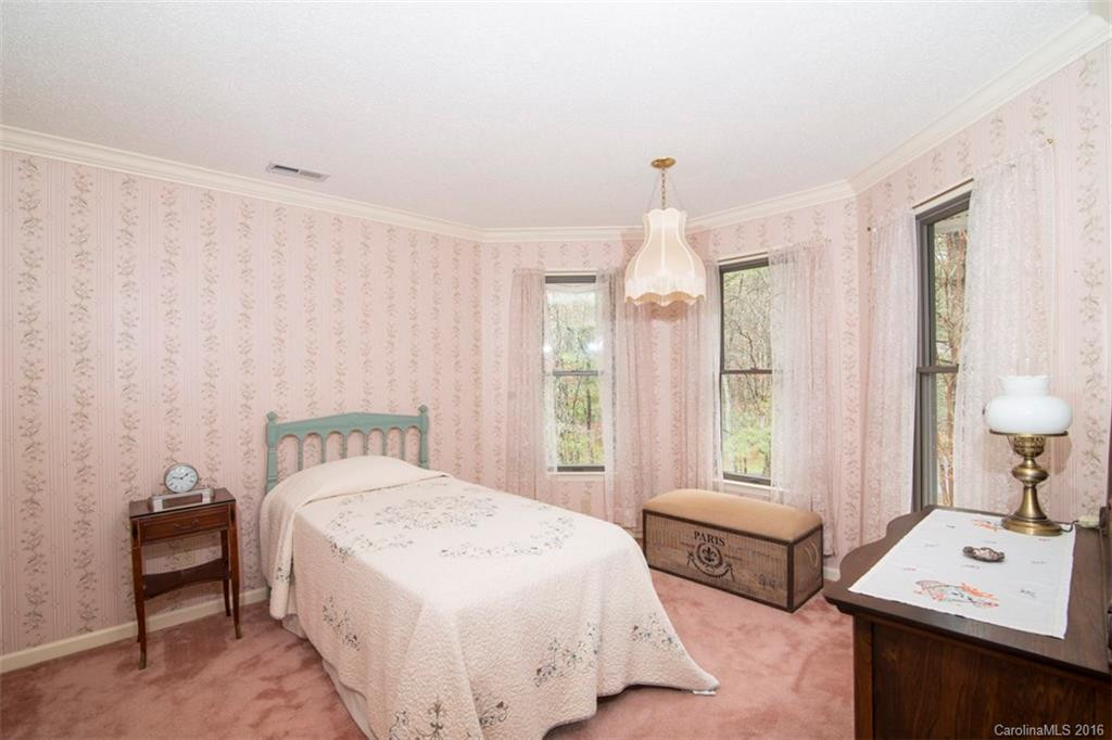 136 Woodhaven Drive - Photo 21
