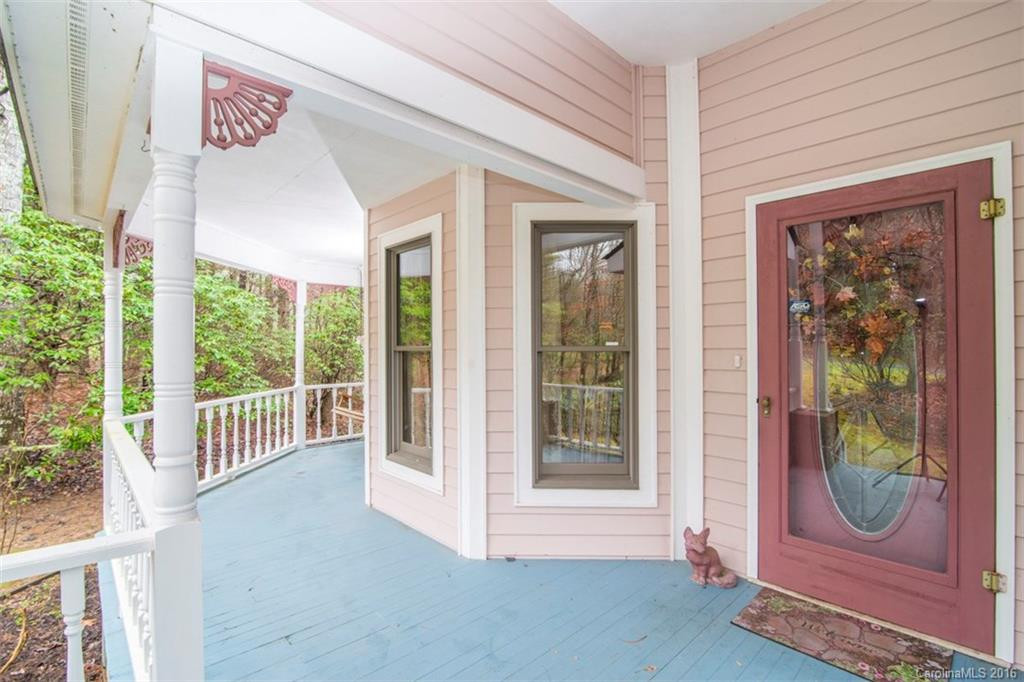 136 Woodhaven Drive - Photo 5