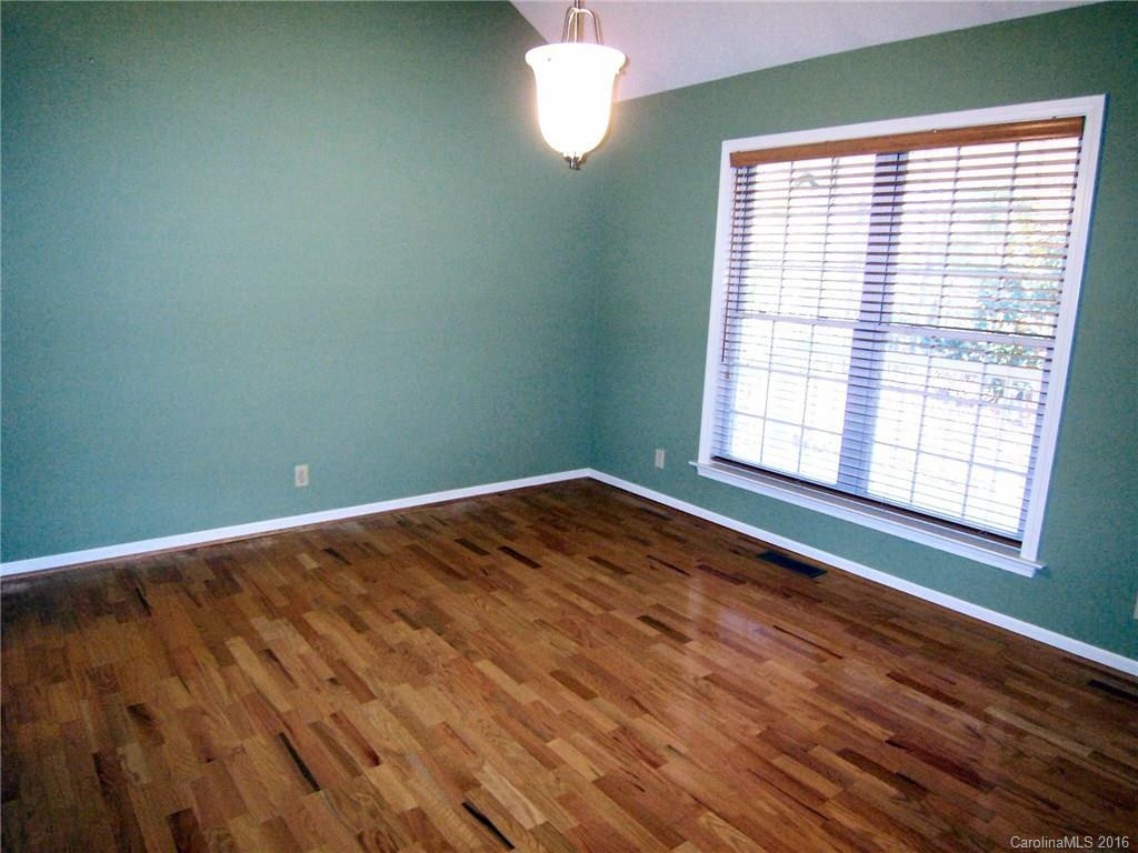601 Sunlight Ridge Drive - Photo 5