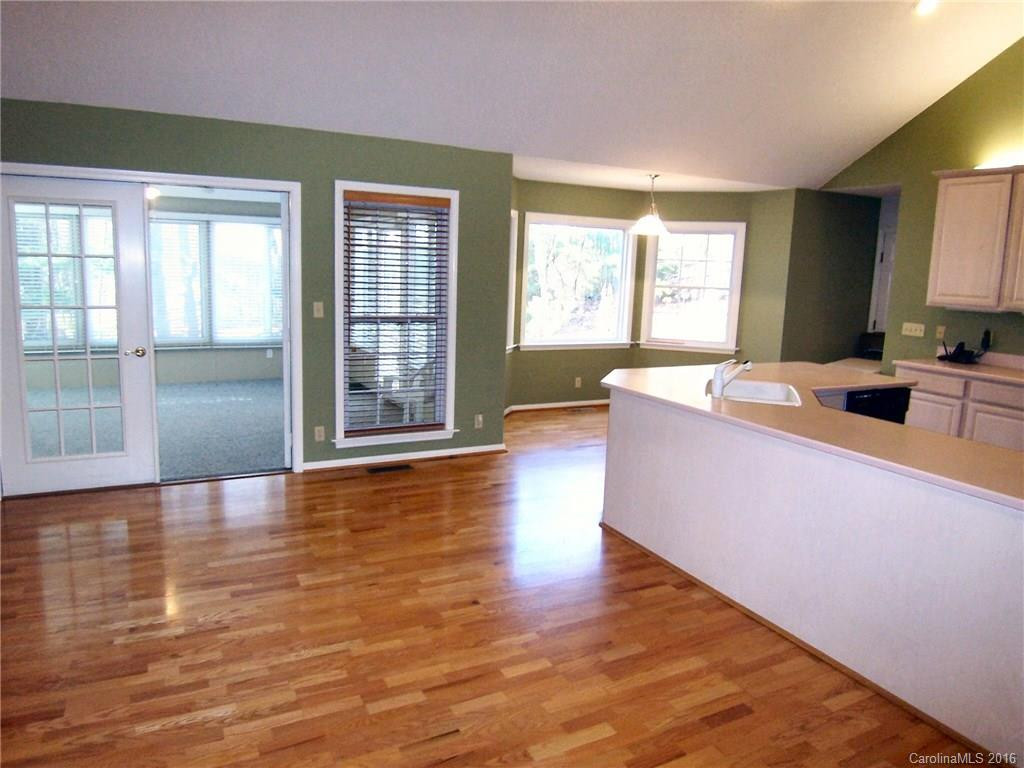 601 Sunlight Ridge Drive - Photo 9