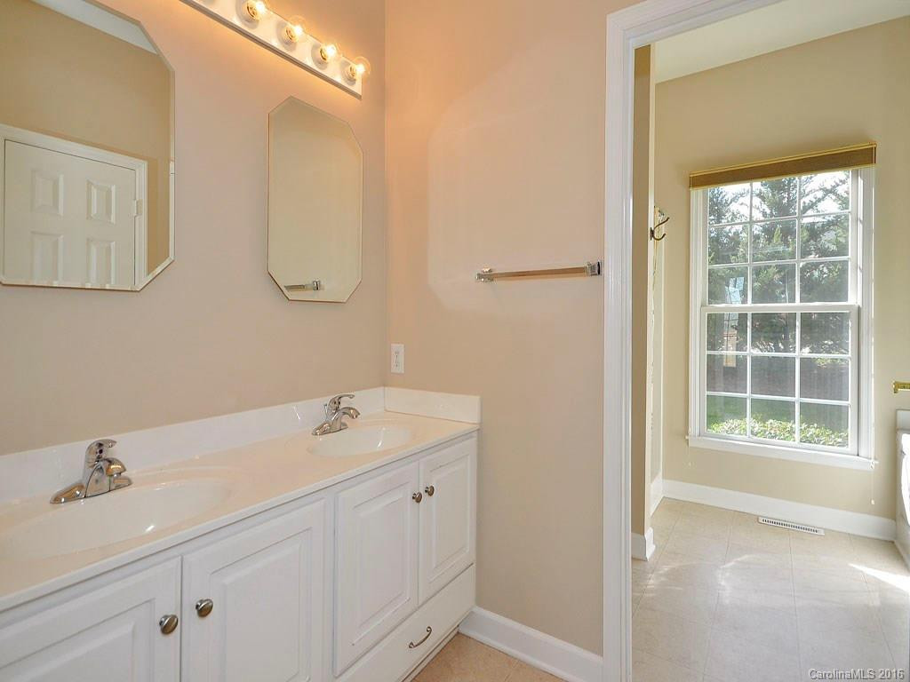 14 Conger Drive - Photo 11
