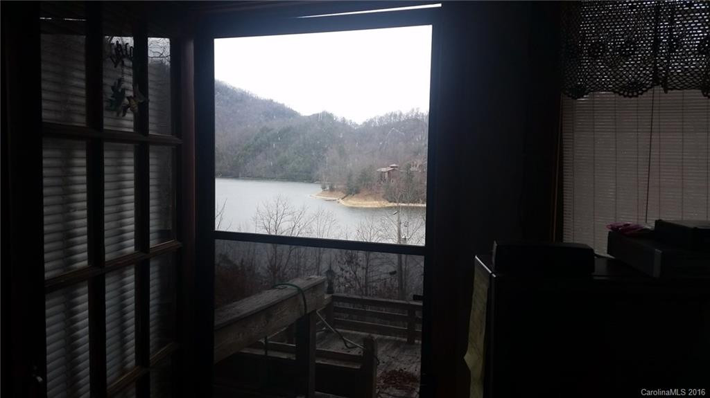5210 Shook Cove Road - Photo 14