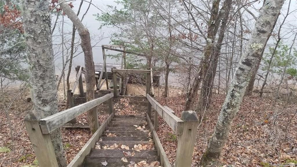 5210 Shook Cove Road - Photo 10