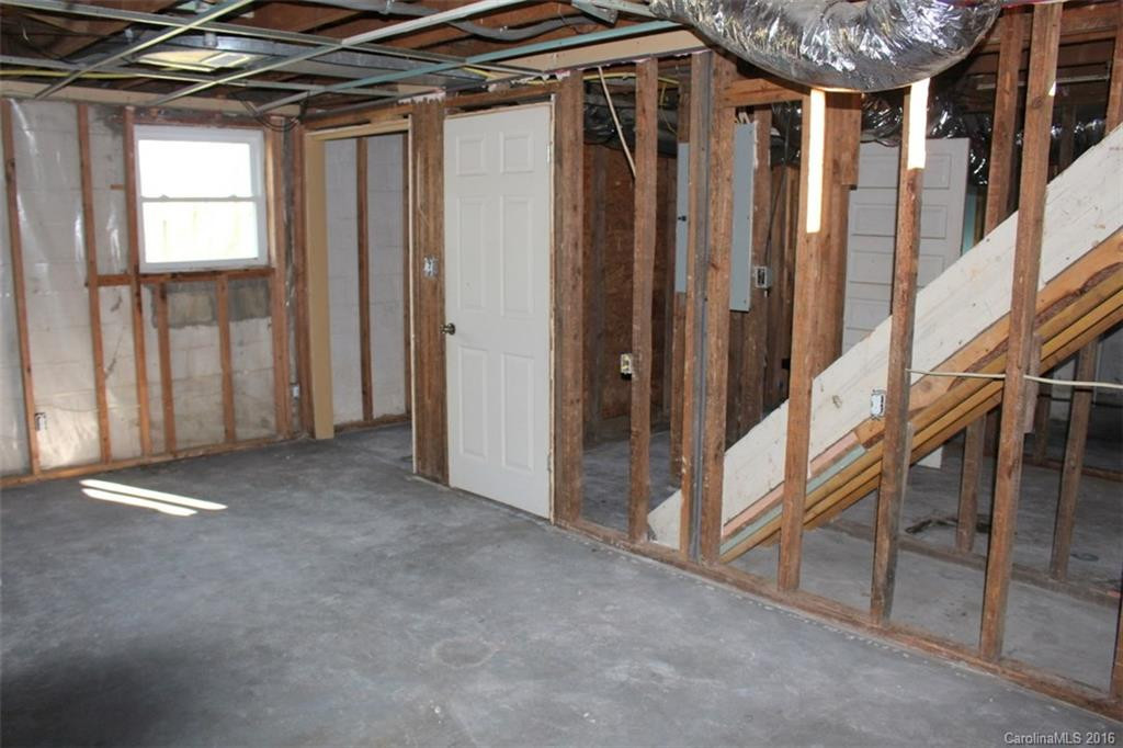 116 Wells Street - Photo 8