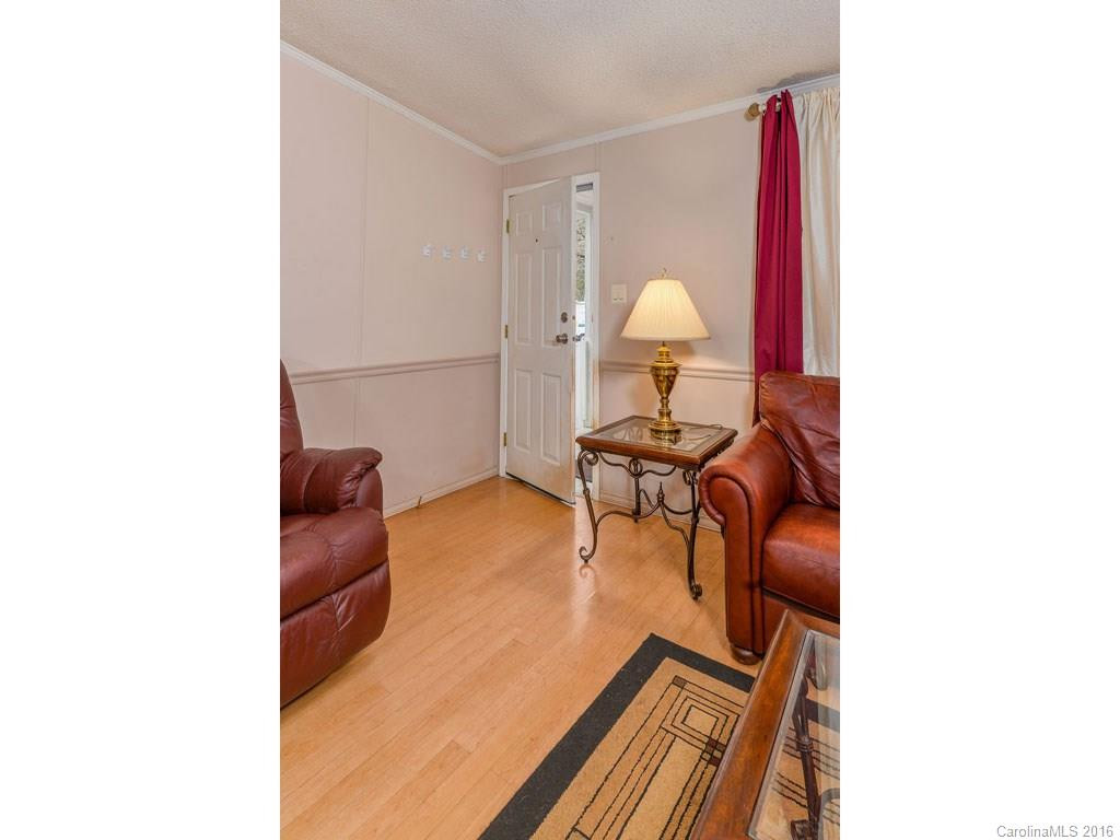 210 White Clover Lane - Photo 4