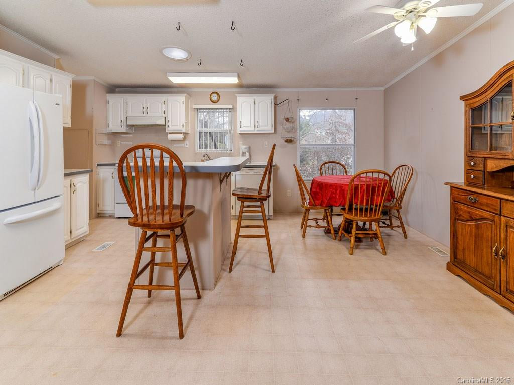 210 White Clover Lane - Photo 7