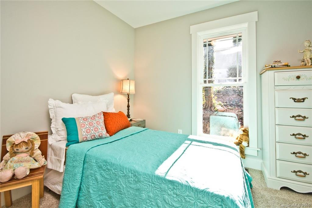 227 College Street - Photo 14