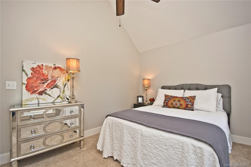 227 College Street - Photo 18