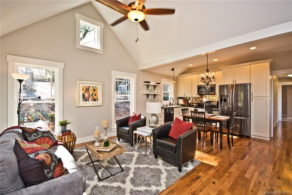227 College Street - Photo 4