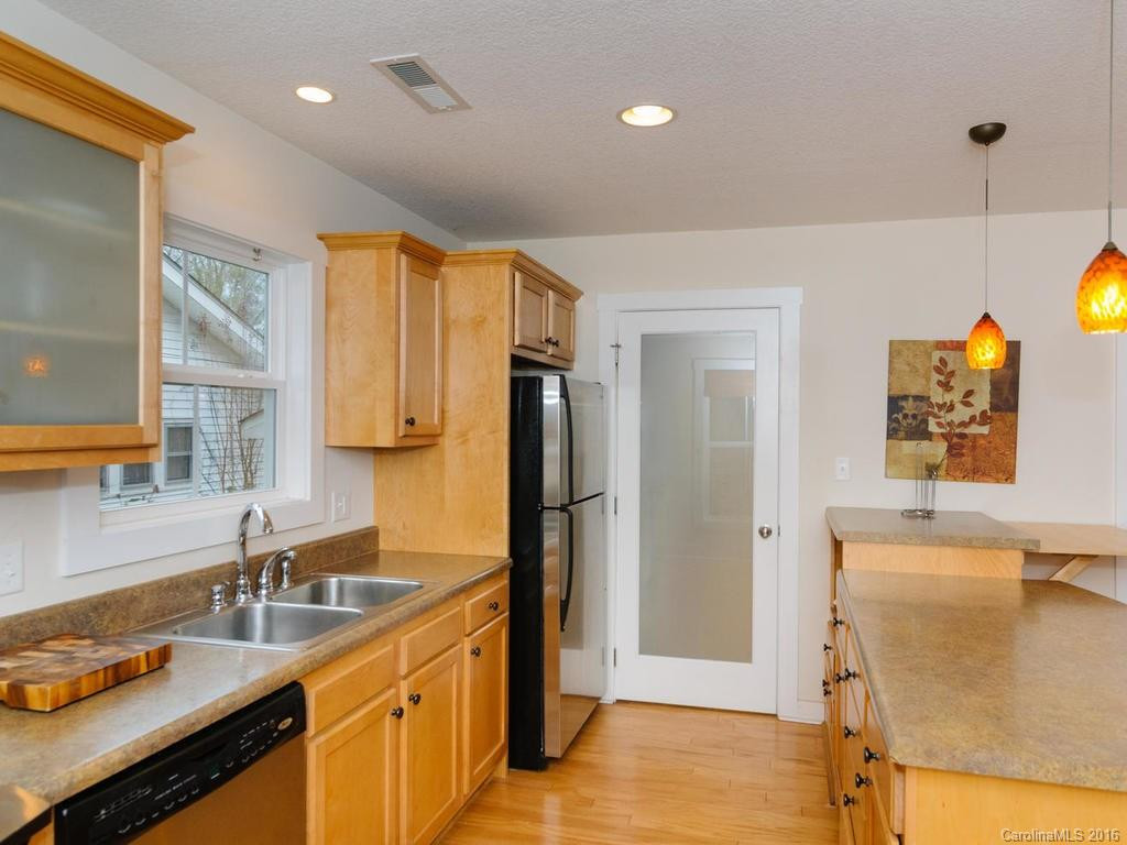 115 Unadilla Avenue - Photo 3