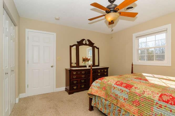 11 Harbeck Drive - Photo 18