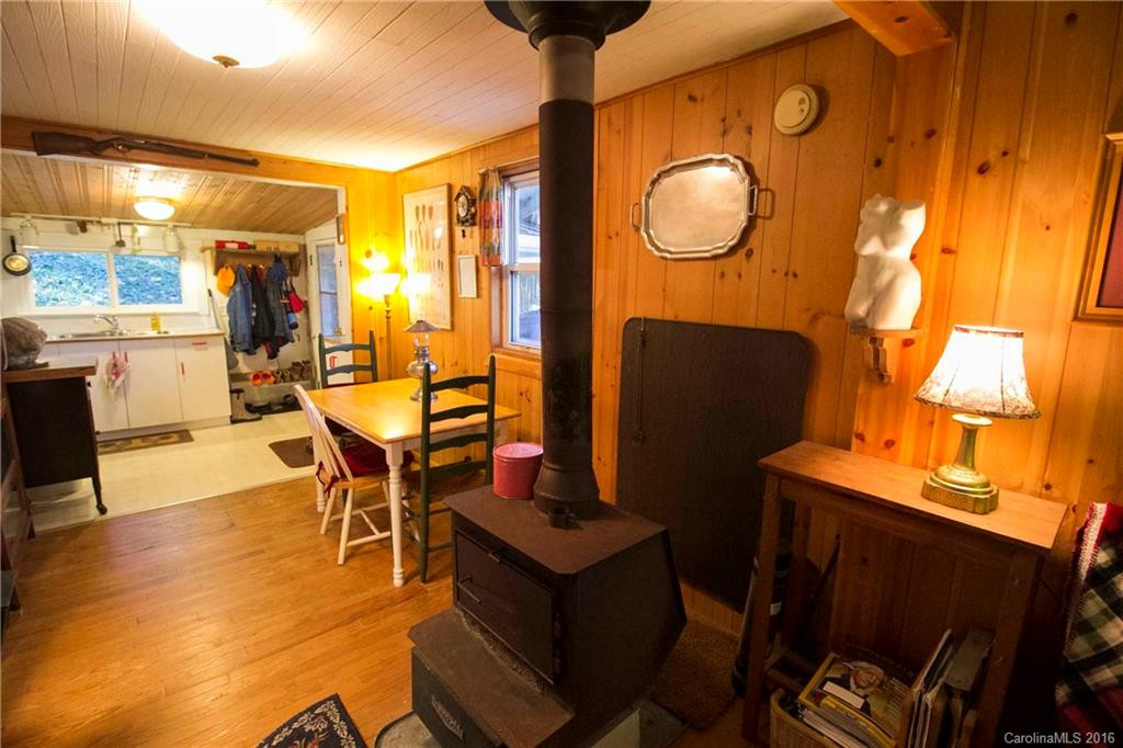529 Barrett Road - Photo 3