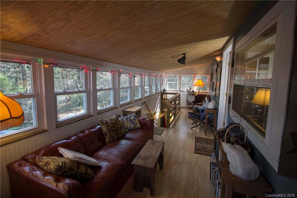 529 Barrett Road - Photo 7