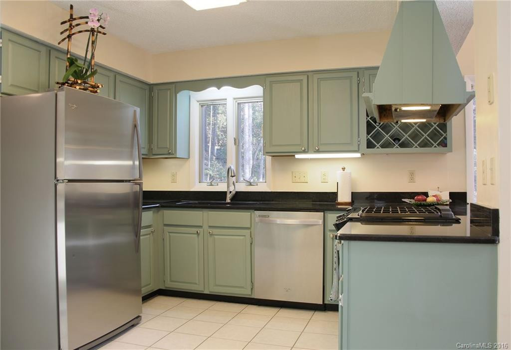 3437 Hebron Road - Photo 3