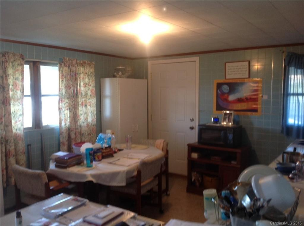 2864 Ridge Road - Photo 9