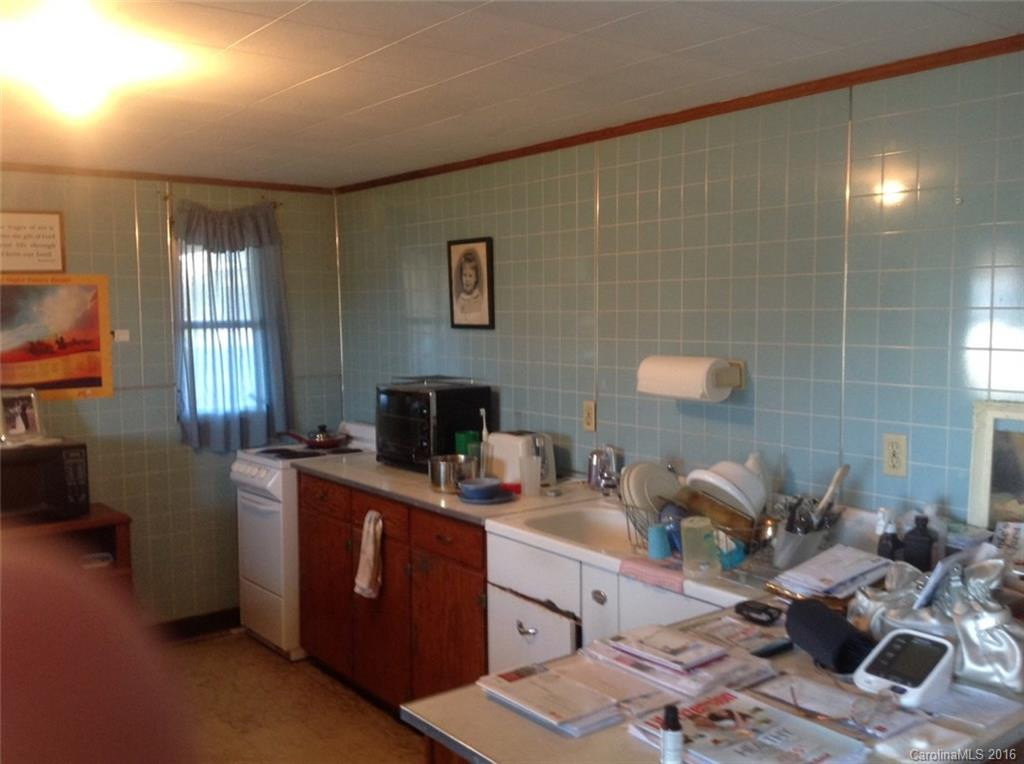 2864 Ridge Road - Photo 10
