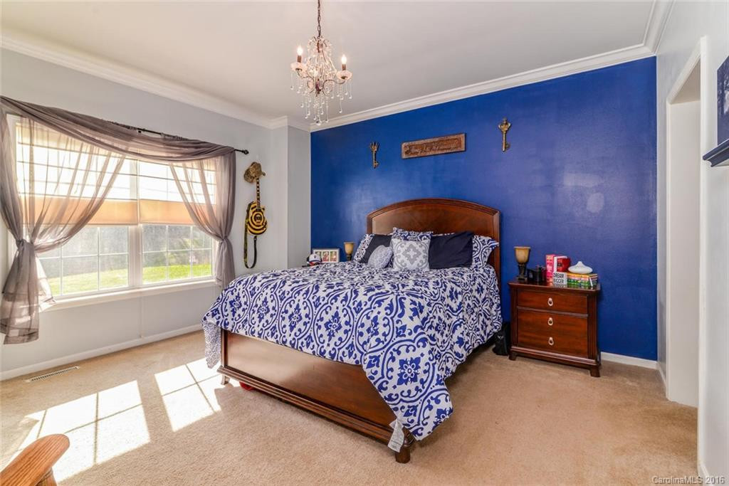 402 Reynolds Drive - Photo 14