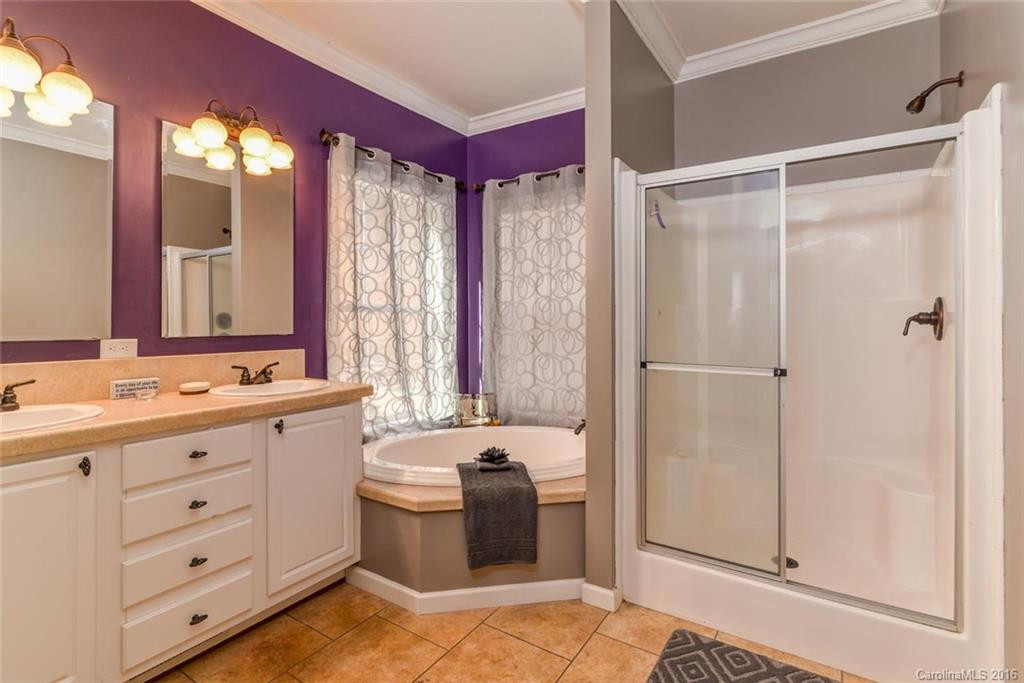 402 Reynolds Drive - Photo 16