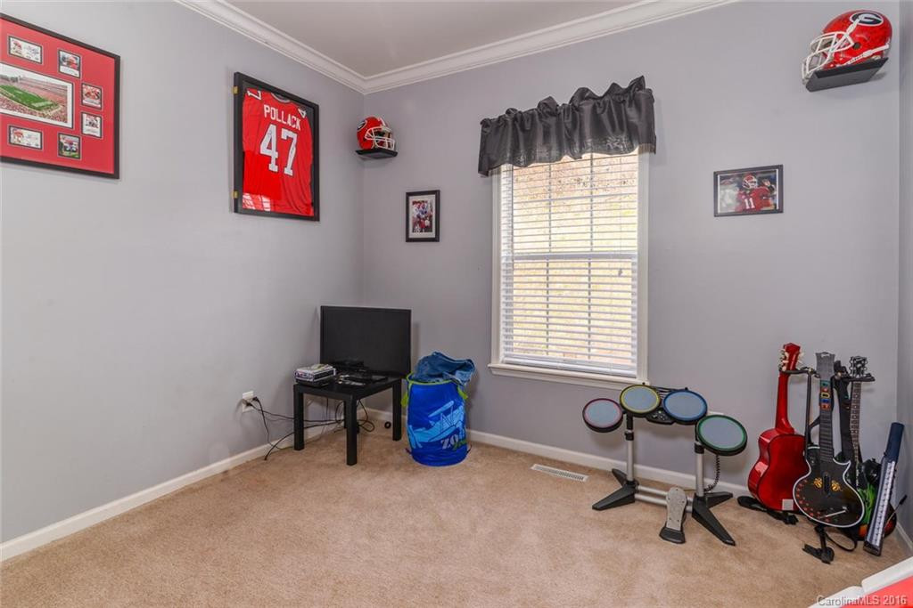 402 Reynolds Drive - Photo 17