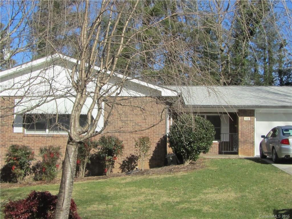 1008 Carousel Drive