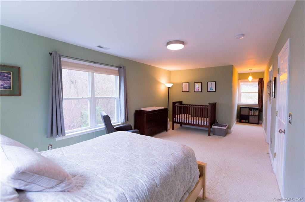 110 Reed Road - Photo 16