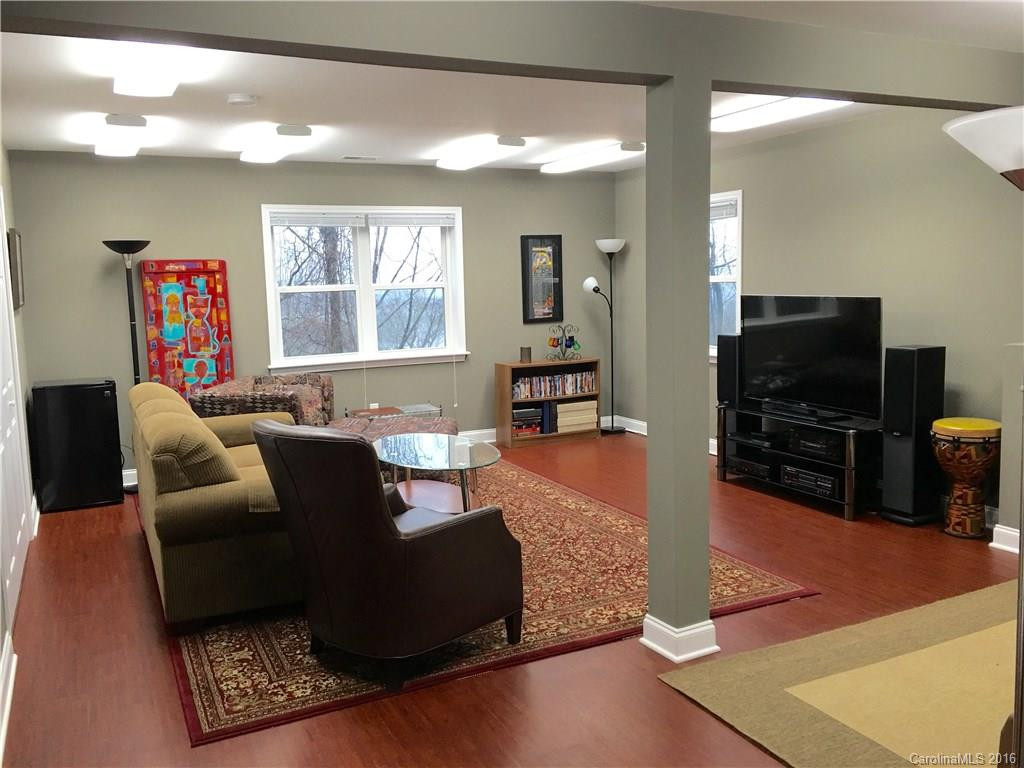 110 Reed Road - Photo 20