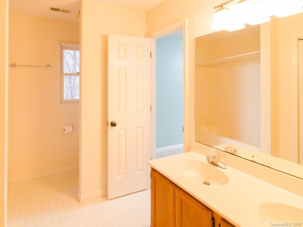 143 Meadow Lake Road - Photo 11