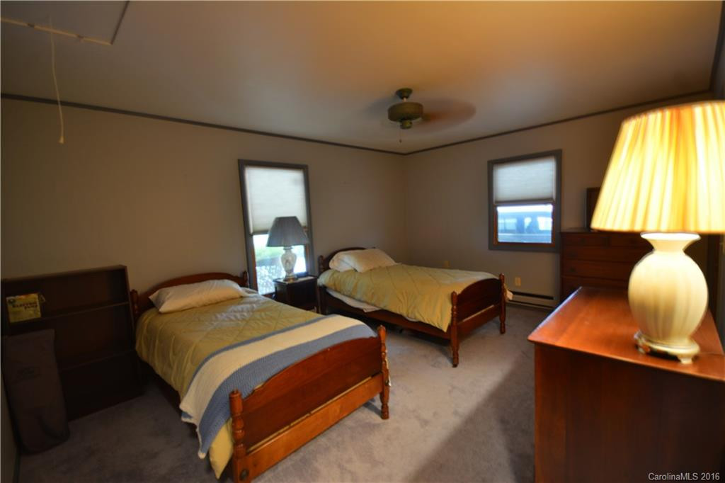 496 Burnette Cove Road - Photo 12