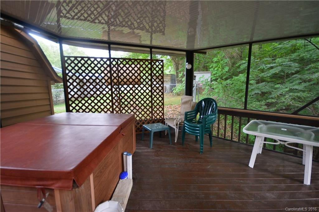 496 Burnette Cove Road - Photo 17