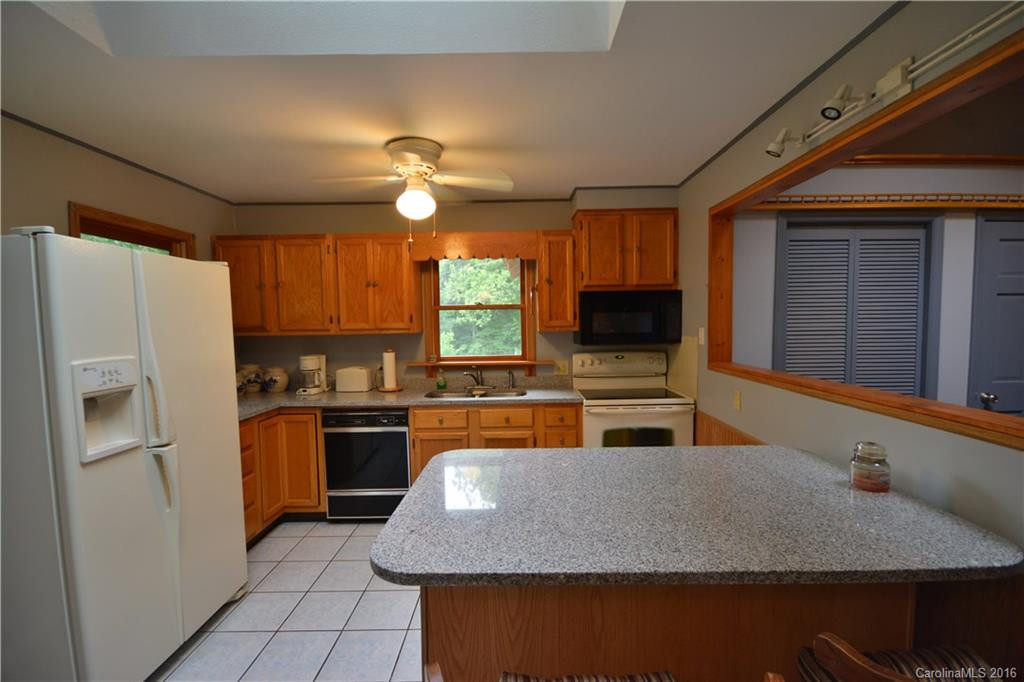 496 Burnette Cove Road - Photo 5