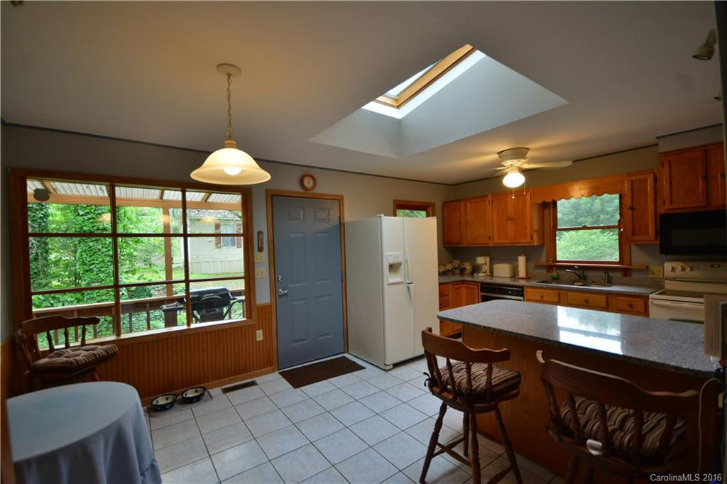 496 Burnette Cove Road - Photo 7
