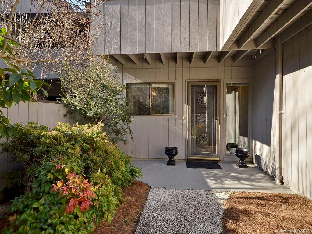 18 Lakemoor Lane #B - Photo 2