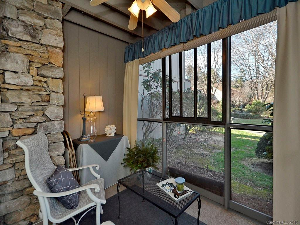 18 Lakemoor Lane #B - Photo 8