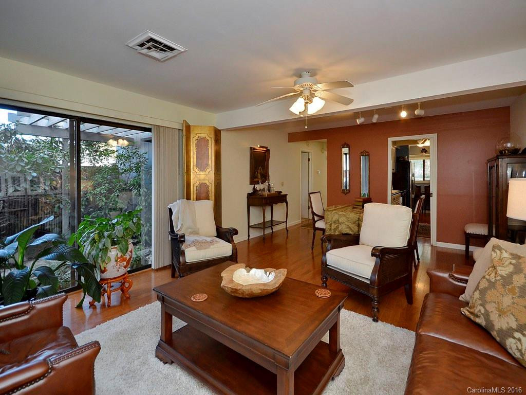 18 Lakemoor Lane #B - Photo 9