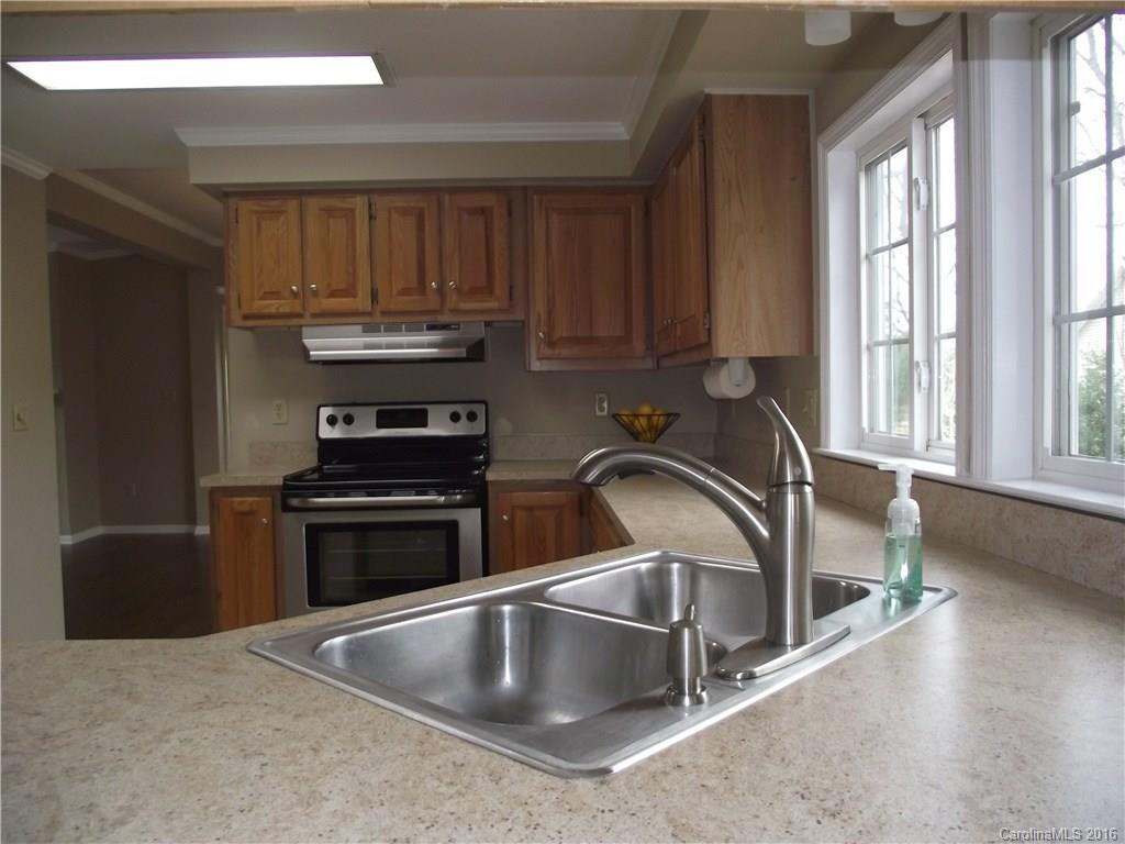 624 Paisley Court - Photo 8