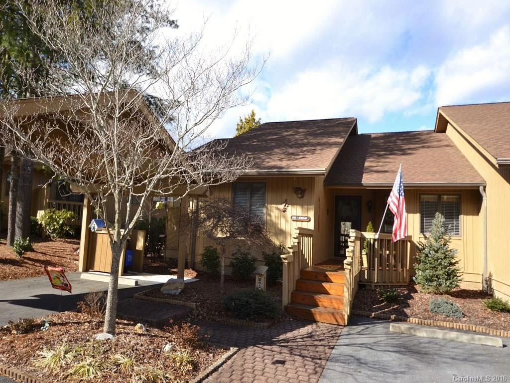 803 Red Oak Drive #803