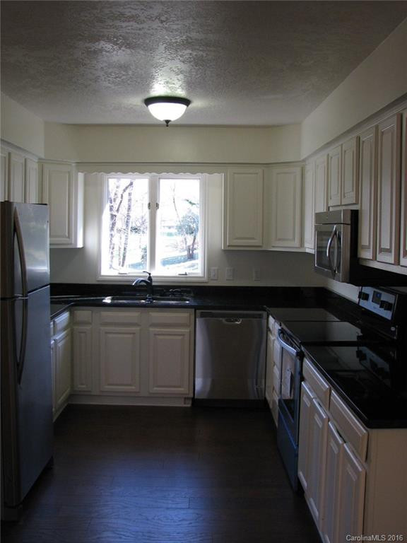 101 Catherine Drive - Photo 10